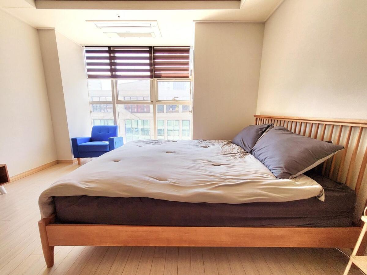 Cozy House With View 12 Apartment Seoul